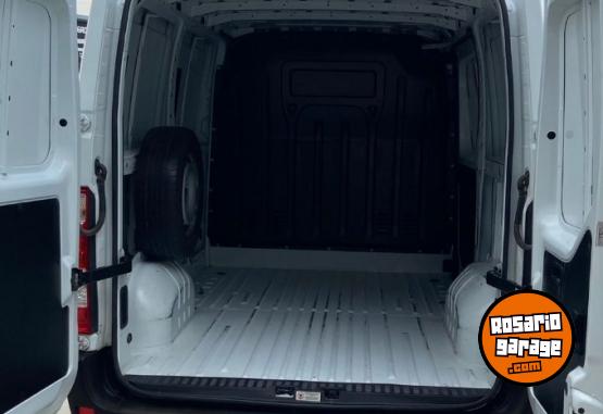 Utilitarios - Renault MASTER 2020 Diesel 220000Km - En Venta