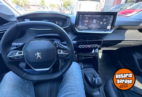 Autos - Peugeot 208 2022 Nafta 43000Km - En Venta