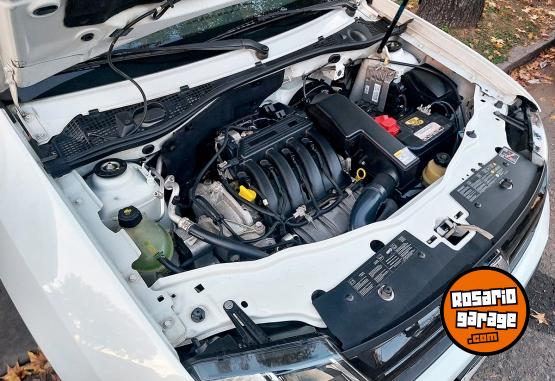 Autos - Renault Duster Dakar 2015 Nafta 99000Km - En Venta