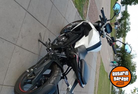 Motos - Benelli 180s 2021 Nafta 8000Km - En Venta