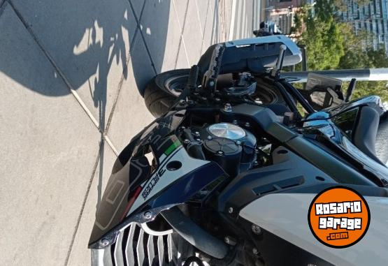 Motos - Benelli 180s 2021 Nafta 8000Km - En Venta