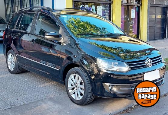 Autos - Volkswagen Suran Highline 2012 Nafta 139000Km - En Venta