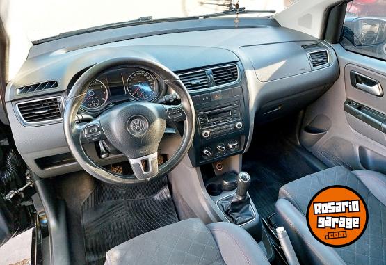 Autos - Volkswagen Suran Highline 2012 Nafta 139000Km - En Venta