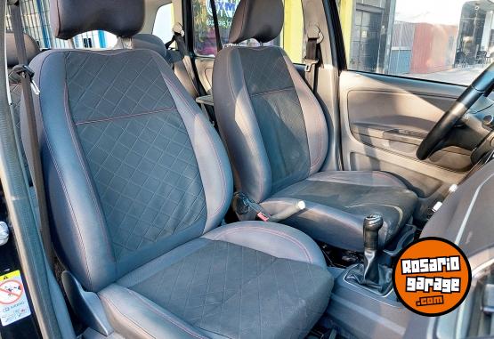 Autos - Volkswagen Suran Highline 2012 Nafta 139000Km - En Venta