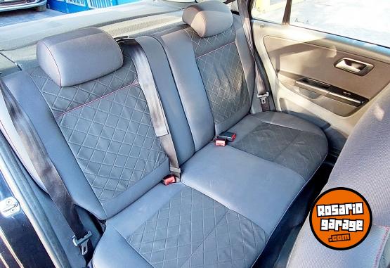 Autos - Volkswagen Suran Highline 2012 Nafta 139000Km - En Venta