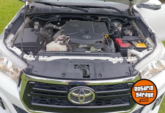 Camionetas - Toyota HILUX SRV 2018 Diesel 174000Km - En Venta