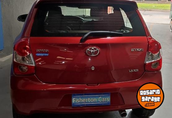 Autos - Toyota ETIOS 1.5 5PTAS XS 2014 Nafta 133000Km - En Venta