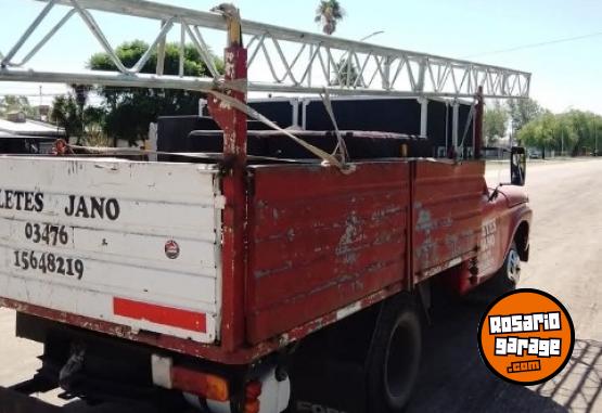 Camiones y Grúas - Ford 350 1967 - En Venta