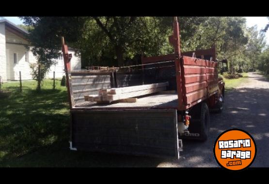 Camiones y Grúas - Ford 350 1967 - En Venta