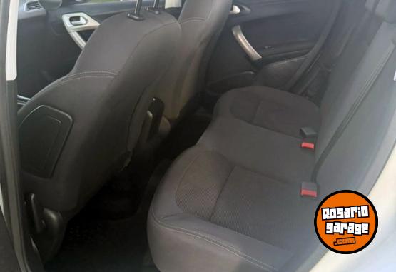 Autos - Peugeot 2008 Allure 2017 2017 Nafta 73000Km - En Venta