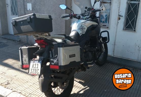 Motos - Corven Touring 2020 Nafta 20000Km - En Venta
