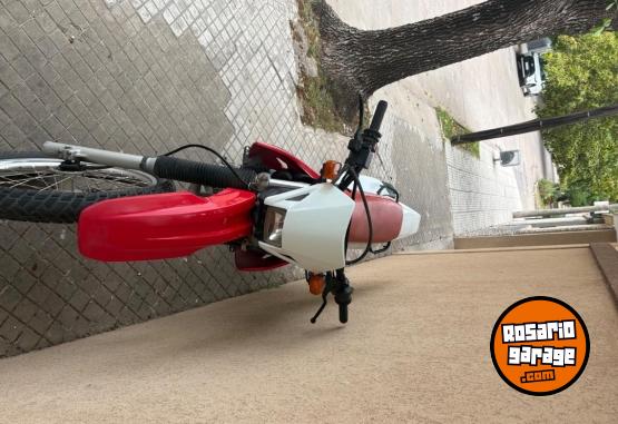 Motos - Honda Tornado 2015 Nafta 40000Km - En Venta