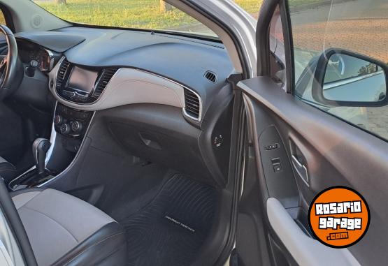 Camionetas - Chevrolet Tracker premier awd at 2018 Nafta 121000Km - En Venta