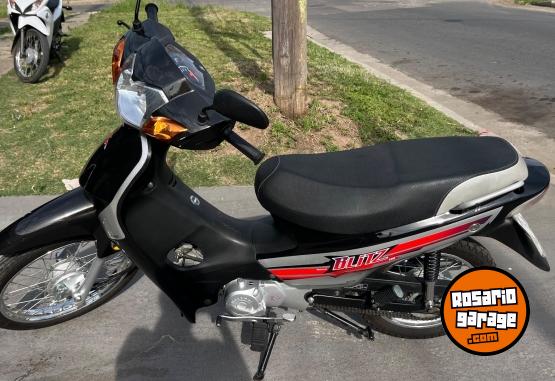 Motos - Motomel Blitz base 2023 Nafta 2700Km - En Venta
