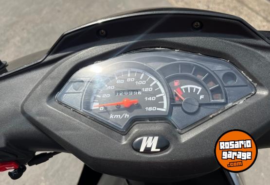 Motos - Motomel Blitz base 2023 Nafta 2700Km - En Venta