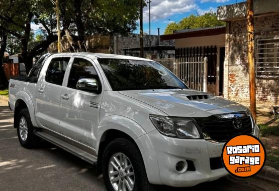 Camionetas - Toyota Hilux SRV 3.0 4x2 2013 Diesel 279000Km - En Venta