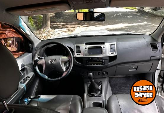 Camionetas - Toyota Hilux SRV 3.0 4x2 2013 Diesel 279000Km - En Venta