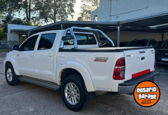 Camionetas - Toyota Hilux SRV 3.0 4x2 2013 Diesel 279000Km - En Venta