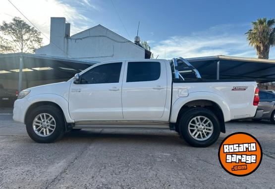 Camionetas - Toyota Hilux SRV 3.0 4x2 2013 Diesel 279000Km - En Venta
