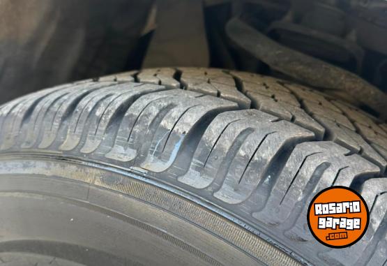 Camionetas - Toyota Hilux SRV 3.0 4x2 2013 Diesel 279000Km - En Venta