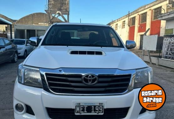 Camionetas - Toyota Hilux SRV 3.0 4x2 2013 Diesel 279000Km - En Venta