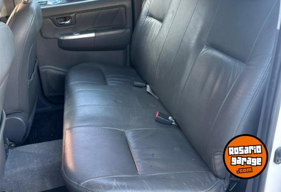 Camionetas - Toyota Hilux SRV 3.0 4x2 2013 Diesel 279000Km - En Venta