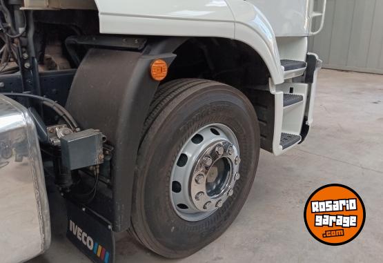 Camiones y Gras - Stralis 410 nr escalable. - En Venta