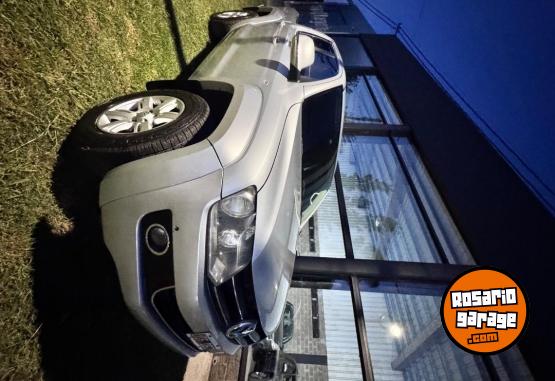 Camionetas - Volkswagen Armarok 2.0 Tdi Highline 2011 Diesel 300000Km - En Venta