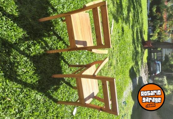 Hogar - Mesa de pinotea y dos sillones de pinotea - En Venta