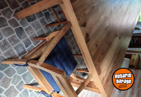 Hogar - Mesa de pinotea y dos sillones de pinotea - En Venta