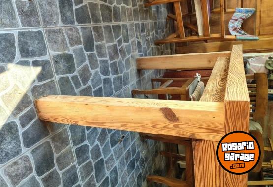 Hogar - Mesa de pinotea y dos sillones de pinotea - En Venta