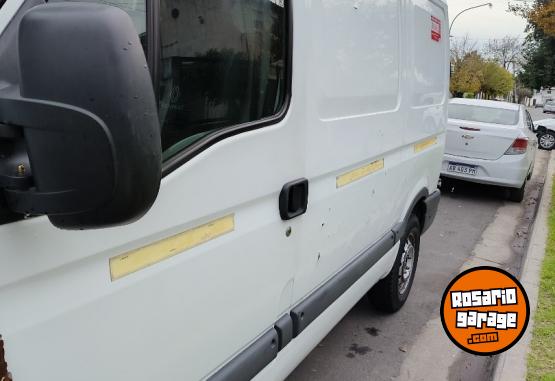 Camionetas - Renault Master 2012 Diesel 295000Km - En Venta