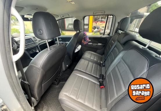 Camionetas - Volkswagen Amarok Highline 4x2 AT 2019 Diesel 144000Km - En Venta