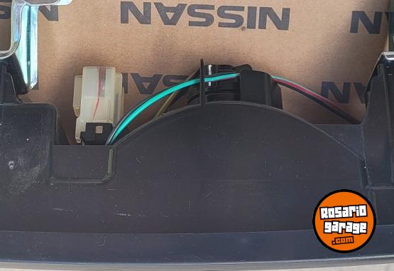 Accesorios para Autos - Faro NISSAN original - En Venta
