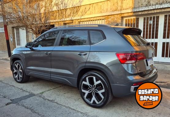 Autos - Volkswagen Taos highline impoluta 2024 Nafta 9700Km - En Venta
