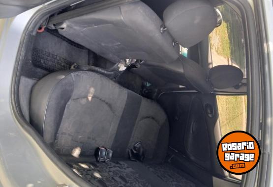 Autos - Peugeot Compac 1.9 2010 Diesel 240Km - En Venta