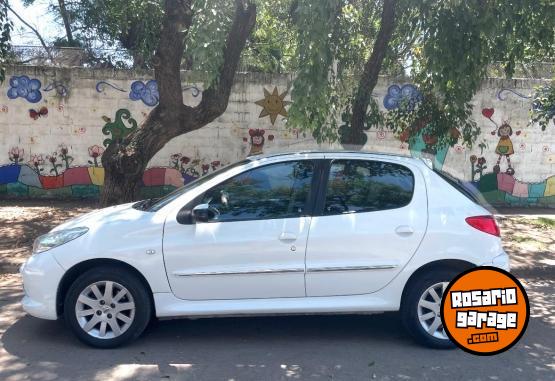 Autos - Peugeot 207 ALLURE 2013 Nafta 150000Km - En Venta