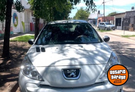 Autos - Peugeot 207 ALLURE 2013 Nafta 150000Km - En Venta