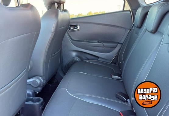 Camionetas - Renault Captur Intense 1.6 2021 Nafta 20000Km - En Venta