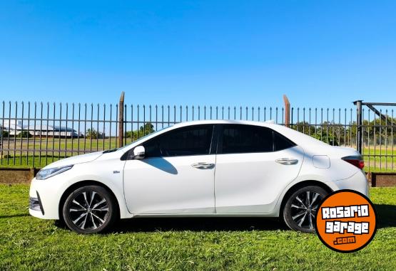 Autos - Toyota Corolla SEG 2018 Nafta 152000Km - En Venta