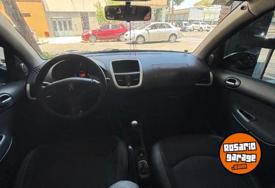 Autos - Peugeot 207 2009 Diesel 156000Km - En Venta