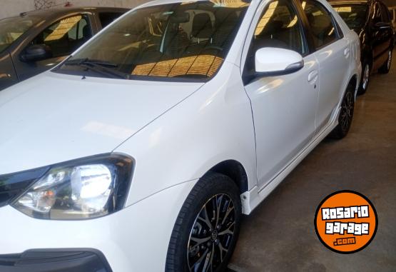 Autos - Toyota Etios 2023 Nafta 66000Km - En Venta