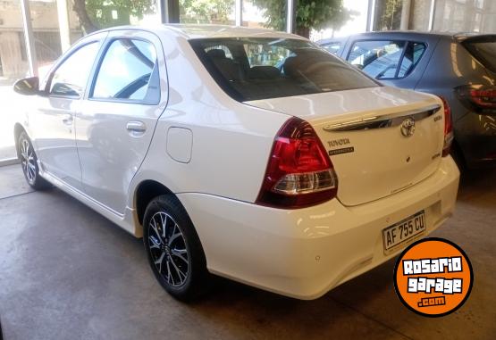 Autos - Toyota Etios 2023 Nafta 66000Km - En Venta