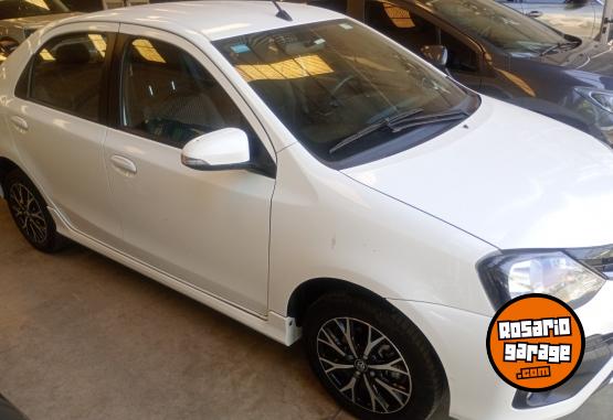 Autos - Toyota Etios 2023 Nafta 66000Km - En Venta