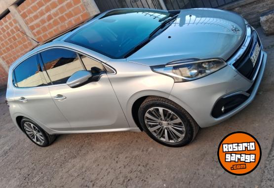 Autos - Peugeot Feline 5 ptas 2016 Nafta 81800Km - En Venta