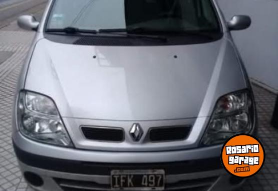 Autos - Renault Scenic 2009 Nafta 130000Km - En Venta