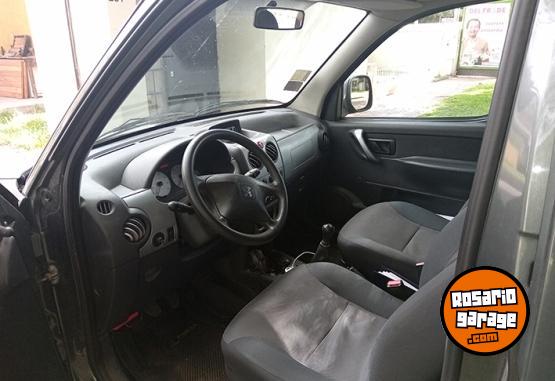 Utilitarios - Peugeot Partner Patagnica 2012 Diesel 207300Km - En Venta