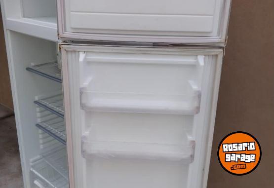 Hogar - A GAS!!! HELADERA CON FREEZER - En Venta