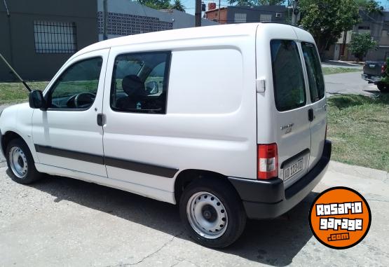 Utilitarios - Citroen Berlingo 2018 Nafta 110000Km - En Venta