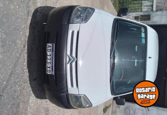Utilitarios - Citroen Berlingo 2018 Nafta 110000Km - En Venta